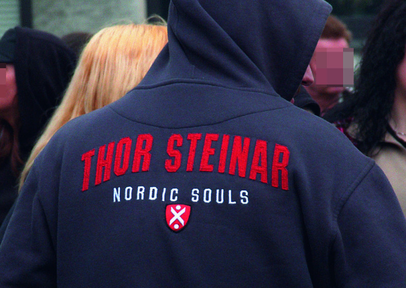 Dieses 2005 auf den Markt gebrachte Thor-Steinar-Logo stellt eine Rune dar, die im NS nicht gebräuchlich war.