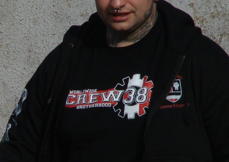 Die Crew 38 ist die Unterstützergruppe der Hammerskins.