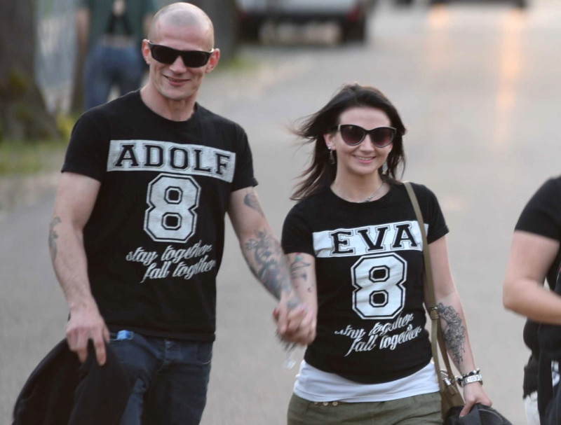 Neonazis auf dem Weg zu einem Konzert in Sachsen 2018.
