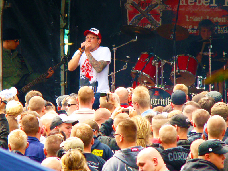 Mosphit, deren Bandmitglieder aus Sachsen und Thüringen kommen, ist eine der führenden deutschen NSHC-Bands. Hier bei einem Auftritt in Gera im Jahr 2009.