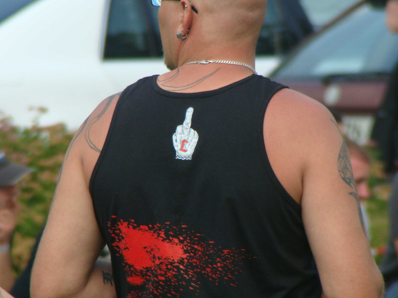 Das rote »L« in der hier gezeigten Darstellung ist eines der Bandsymbole von »Lunikoff«.