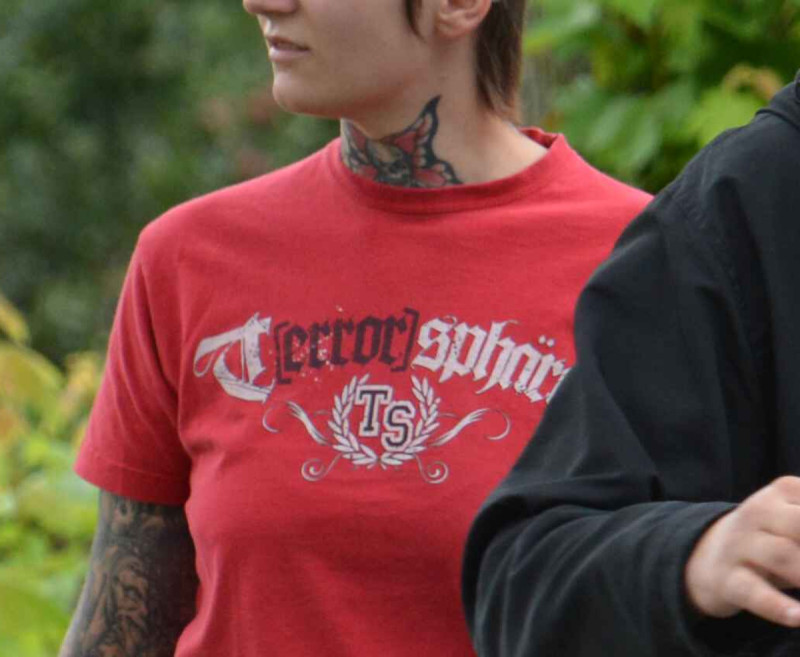 Shirt-Motiv der deutsch-österreichischen Neonaziband Terrorsphära.