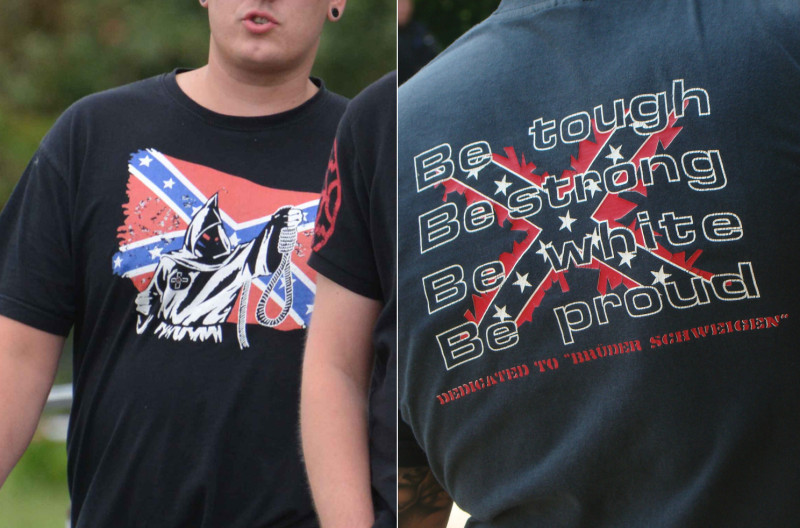 Die Südstaatenfahne mit Bezügen auf den Ku Klux Klan und die neonazistische Terrorgruppe The Order / Brüder Schweigen.