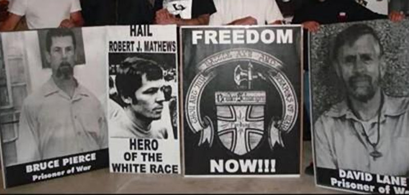 Foto von neonazistischem Treffen, vermutlich in den USA. Ort und Zeitpunkt nicht bekannt.